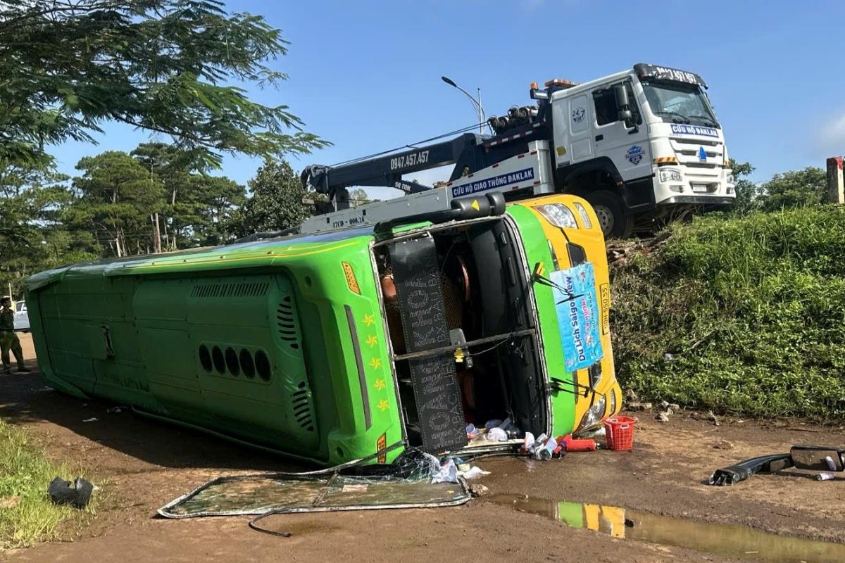 Hiện trường vụ TNGT tại Km9+300 Tỉnh lộ 666.