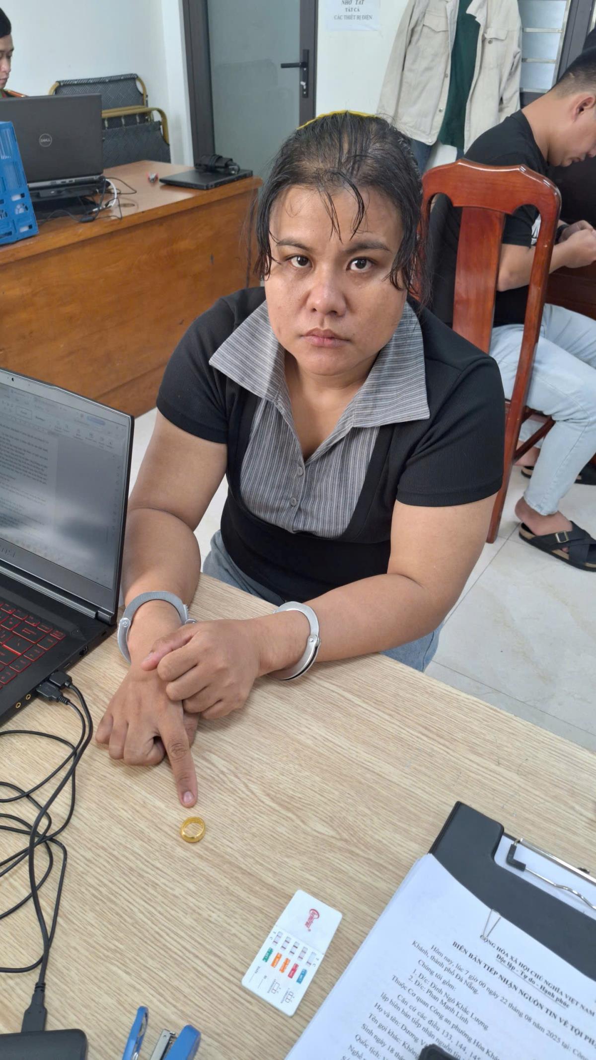 Đối tượng Phan Văn Đạt tại các địa chỉ liên quan đến tiêu thụ tài sản..