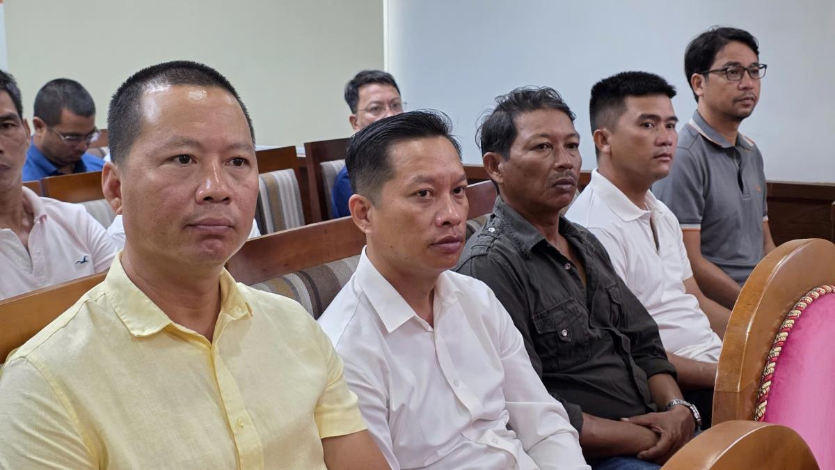 Đại diện các doanh nghiệp tham gia ý kiến tại hội nghị