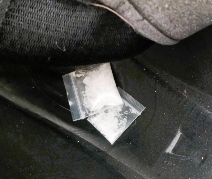 Hai đối tượng Trương Ánh Ngọc và Đỗ Minh Hùng bị cơ quan Công an bắt giữ cùng tang vật.