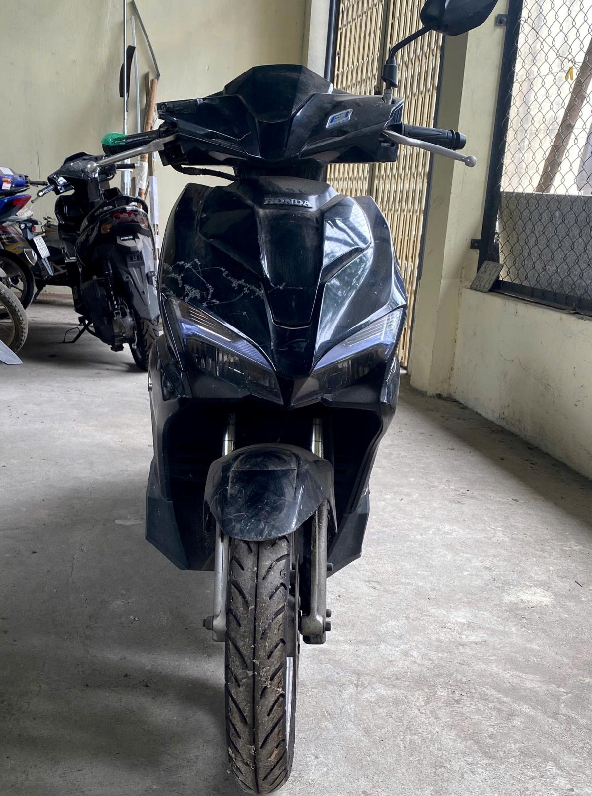 Xe mô-tô liên quan đến vụ án.
