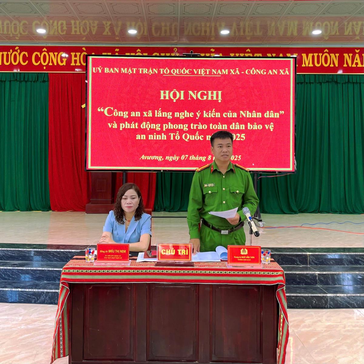 Người dân tham gia nhiều ý kiến trong Hội nghị diễn đàn Công an lắng nghe ý kiến nhân dân