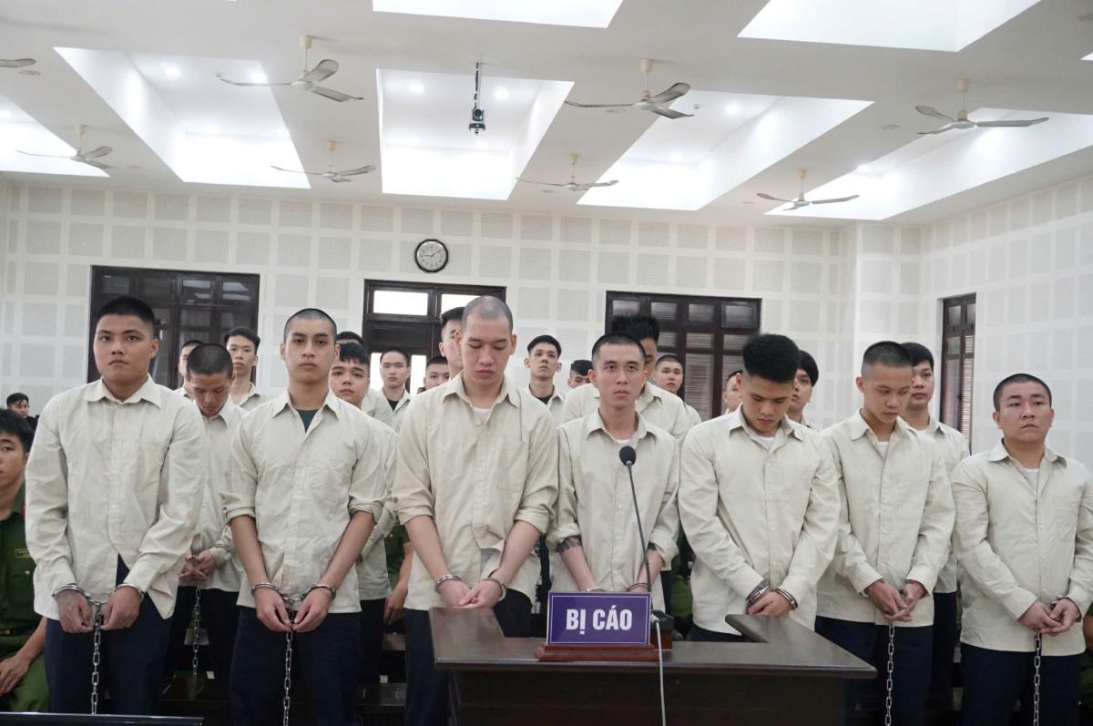 26 bị cáo trong vụ án mạng đặc biệt nghiêm trọng làm 1 người chết.