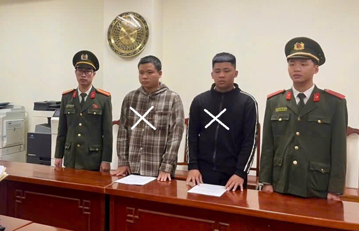 Hai đối tượng Võ Khắc Thành Huy, Trần Văn Bi (dấu X) bị khởi tố.