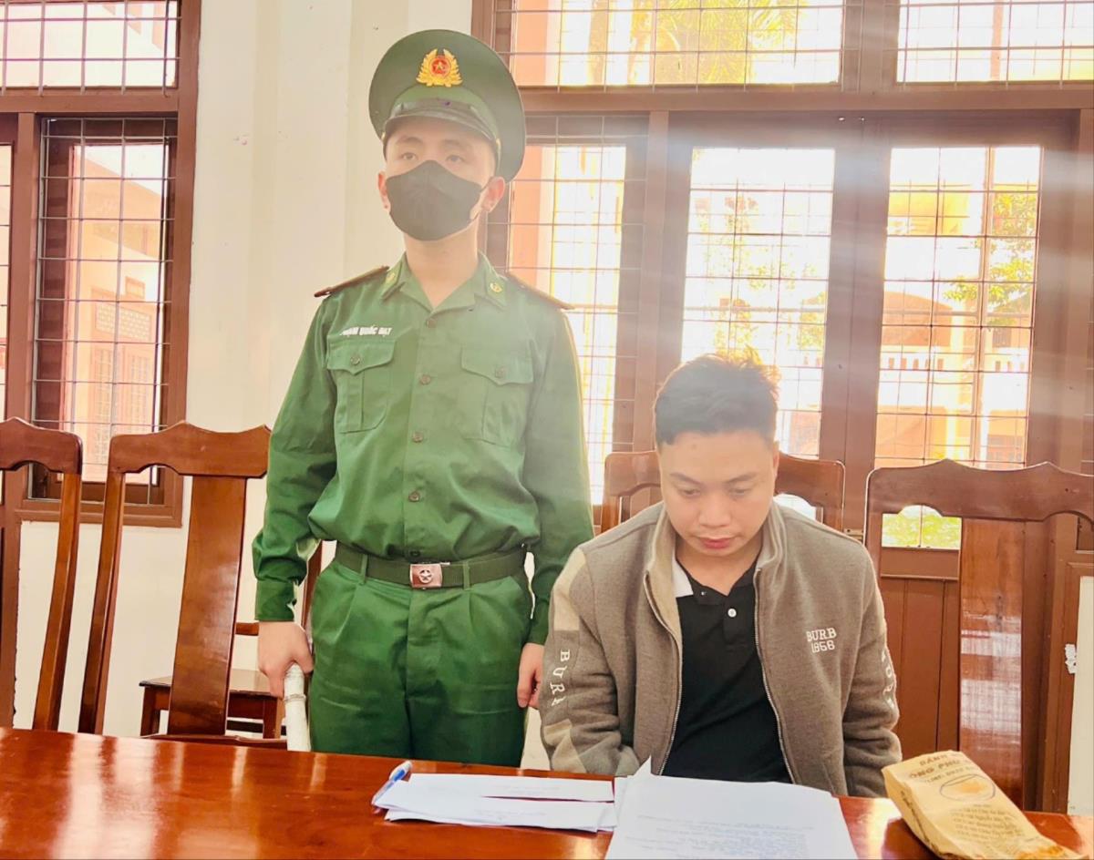 Đối tượng Phương bị BĐBP bắt giữ.