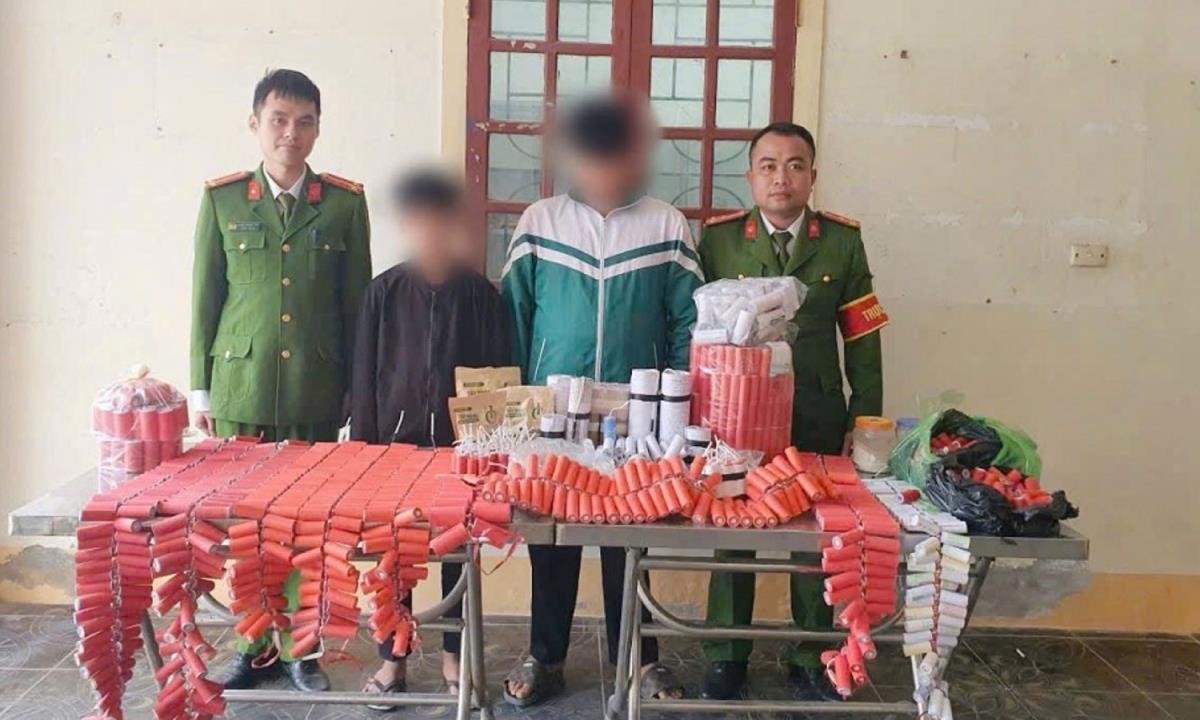 Học sinh P.Đ.T.S. chế tạo pháo để bán.