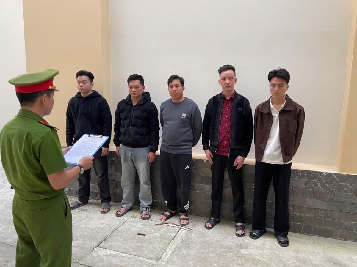 5 đối tượng bị khởi tố