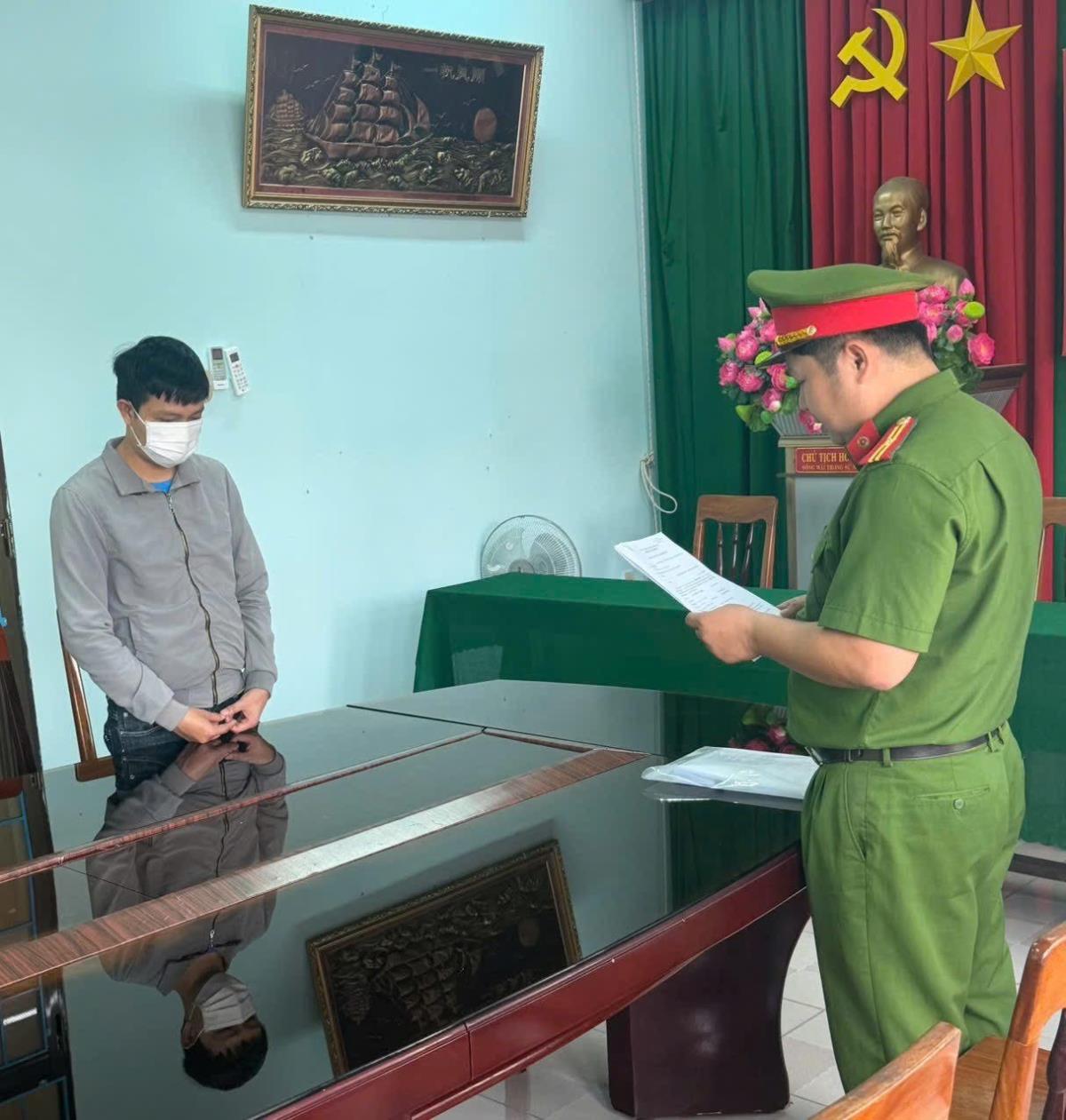 Cơ quan Công an bắt giữ Nguyễn Văn Th.