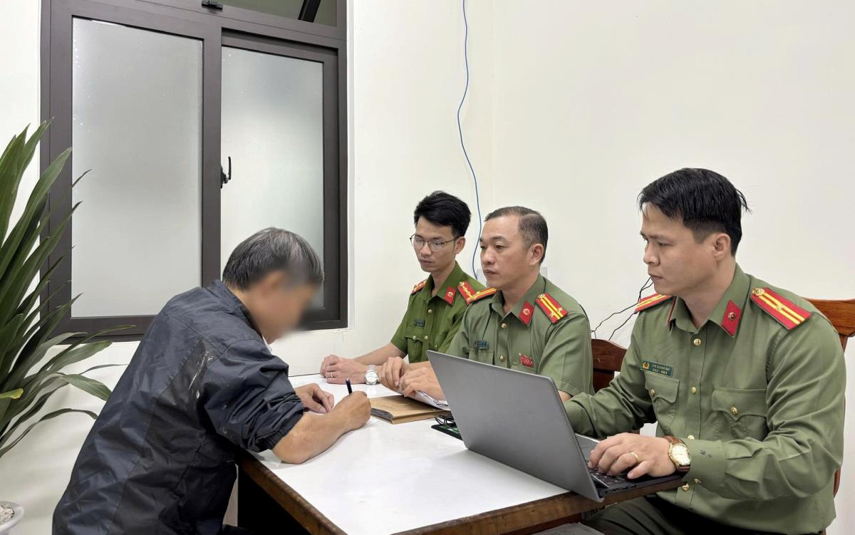 Tại cơ quan công an, ông N.V.H thừa nhận hành vi vi phạm của mình