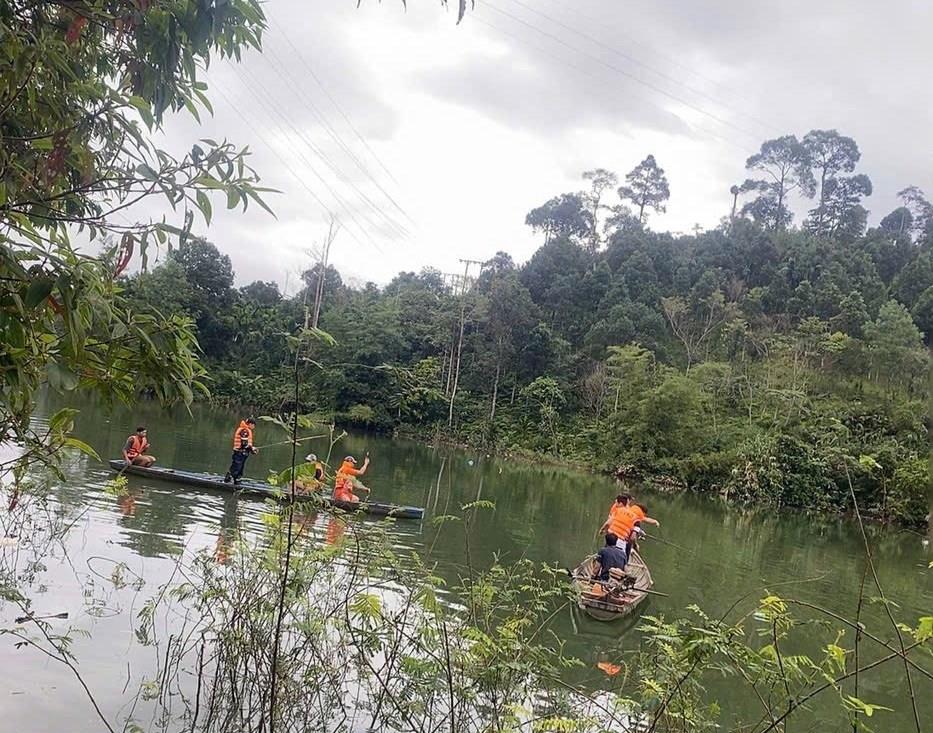 Thi thể anh Đ. được tìm thấy.