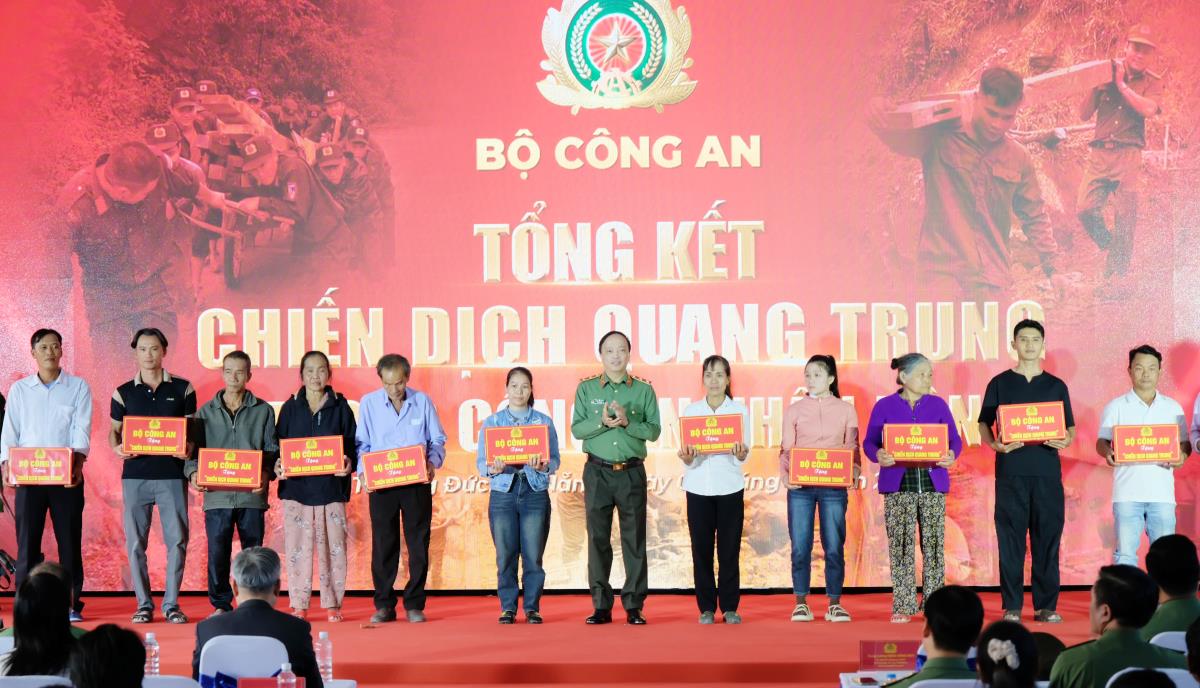 Bộ Công an hoàn thành xuất sắc Chiến dịch Quang Trung