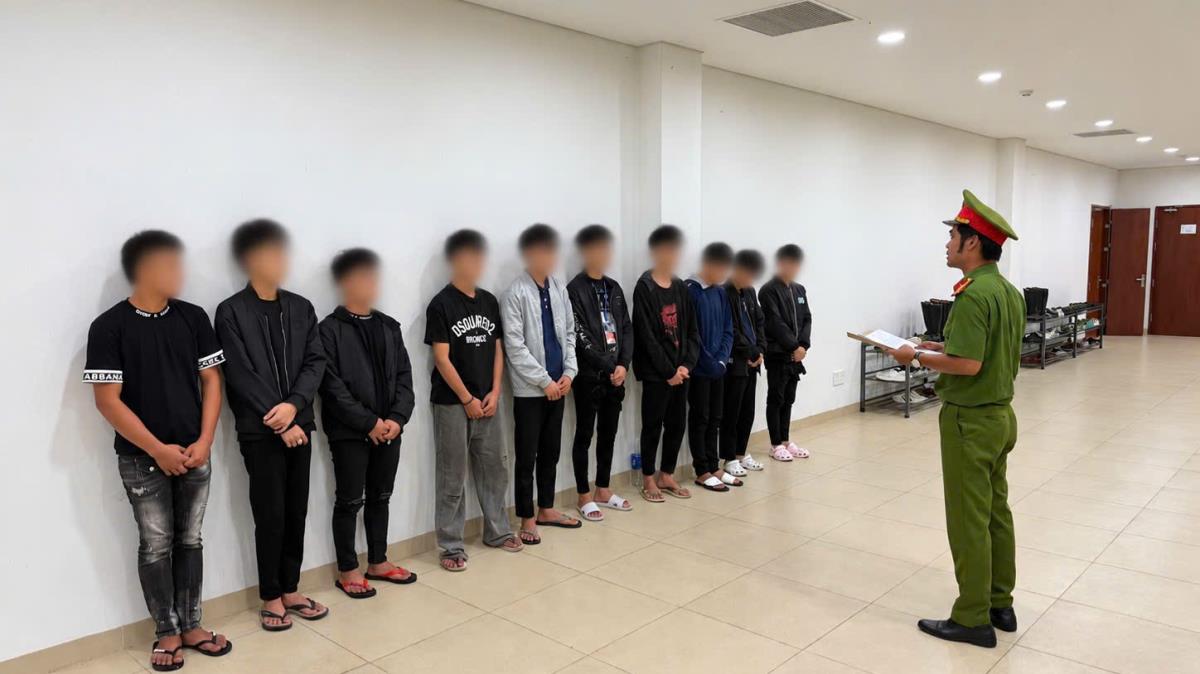 Cơ quan CSĐT Công an TP Huế khởi tố vụ án, khởi tố các bị can liên quan đến vụ án.
