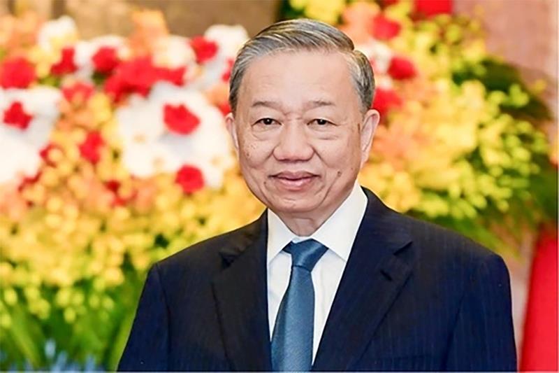 Vững bước dưới cờ Đảng