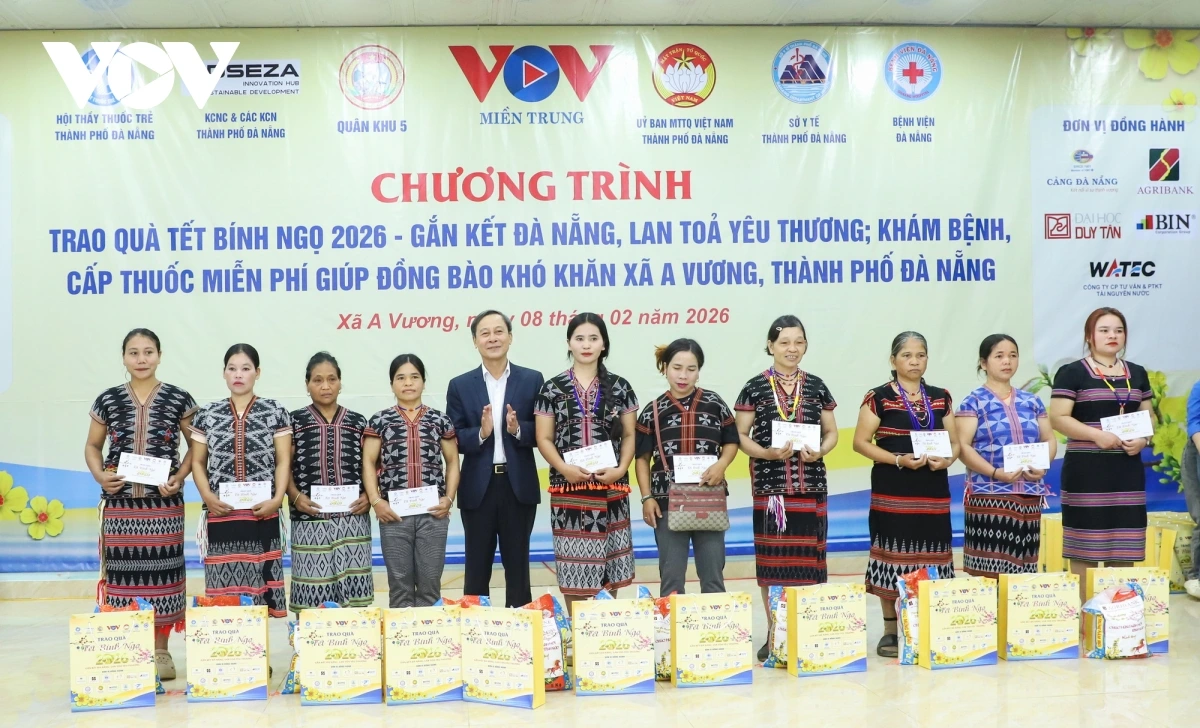 Ấm áp chương trình Trao quà Tết Bính Ngọ 2026-Gắn kết Đà Nẵng, lan tỏa yêu thương