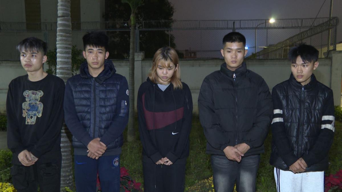 5 đối tượng bị bắt giữ.