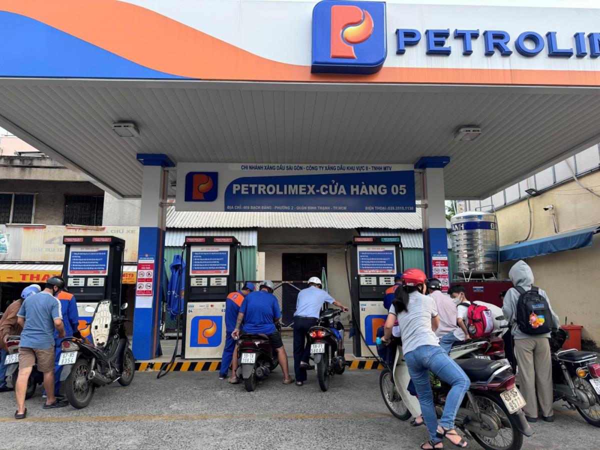 Thói quen sử dụng xăng A95 của người dân vẫn chiếm phần lớn.