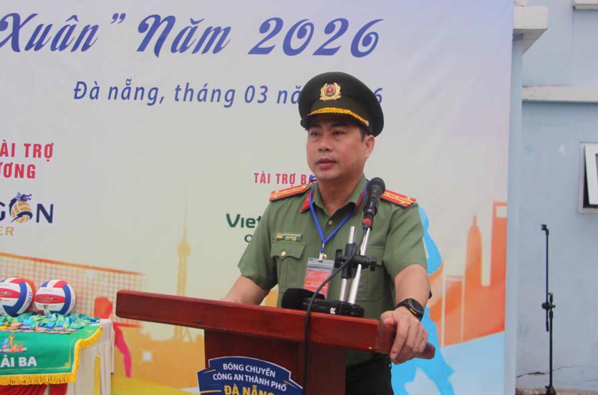 Sau Lễ khai mạc, các đội tuyển bước vào thi đấu.