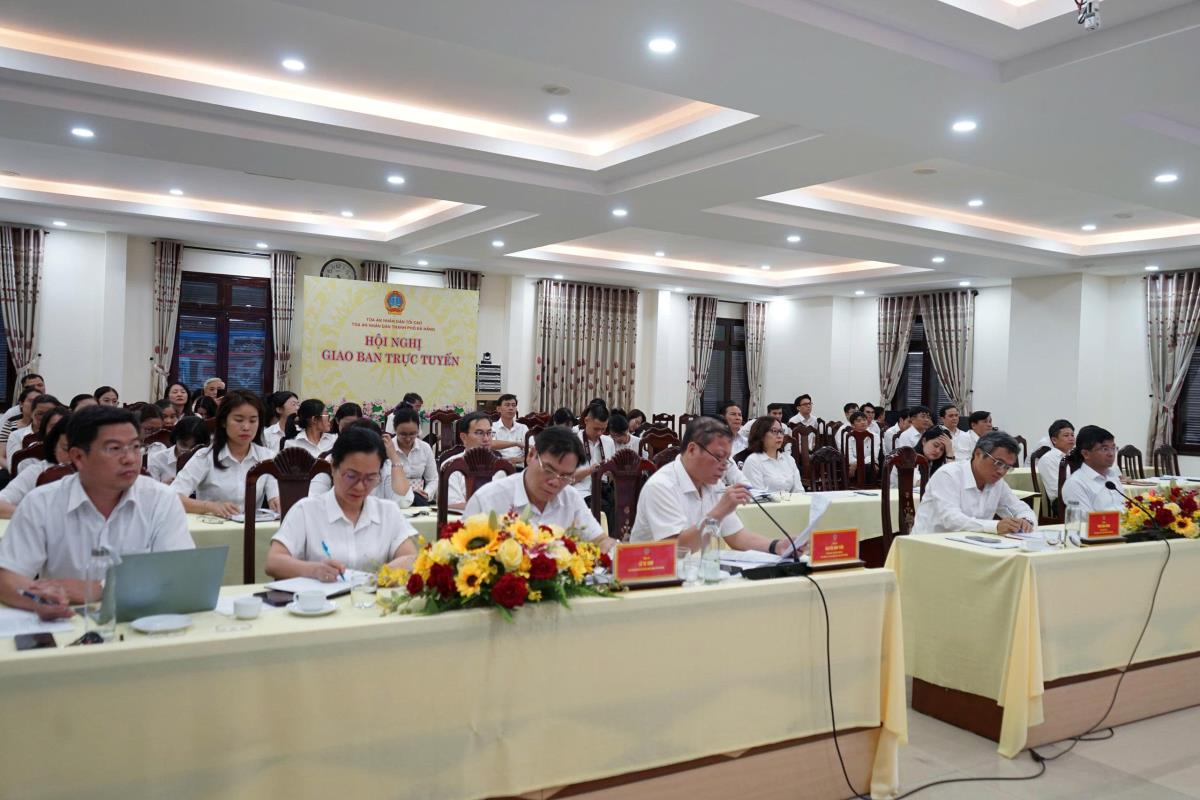 Quang cảnh hội nghị