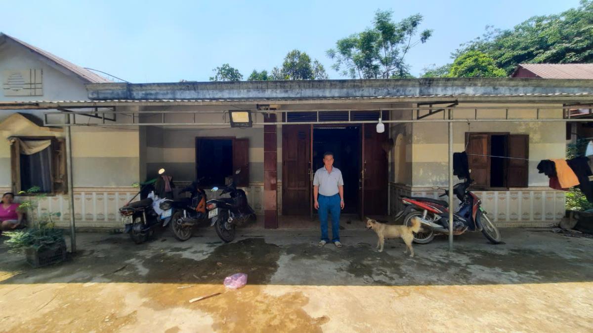 Người dân vùng nguy cơ sạt lở mong sớm hoàn thành khu TĐC để di dời, bảo đảm an toàn trong mùa mưa.