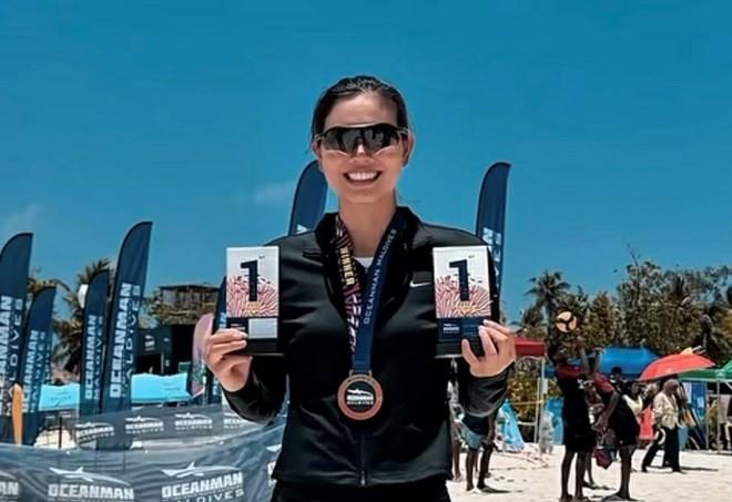 Ánh Viên khoe 2 danh hiệu cá nhân.