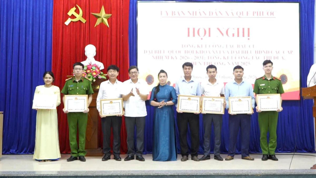 Xã Quế Phước khen thưởng nhiều tập thể, cá nhân hoàn thành xuất sắc nhiệm vụ công tác