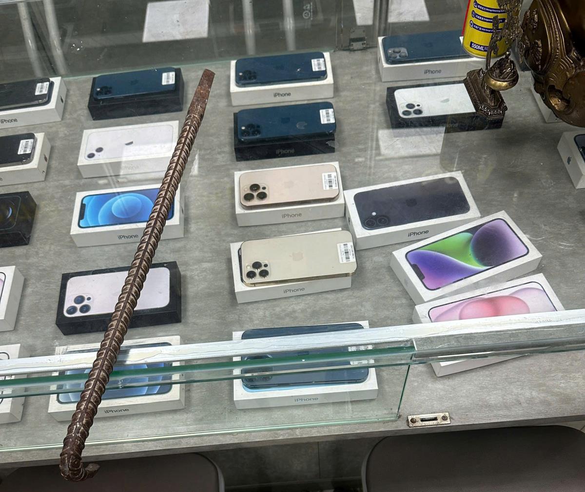 Tang vật vụ án.