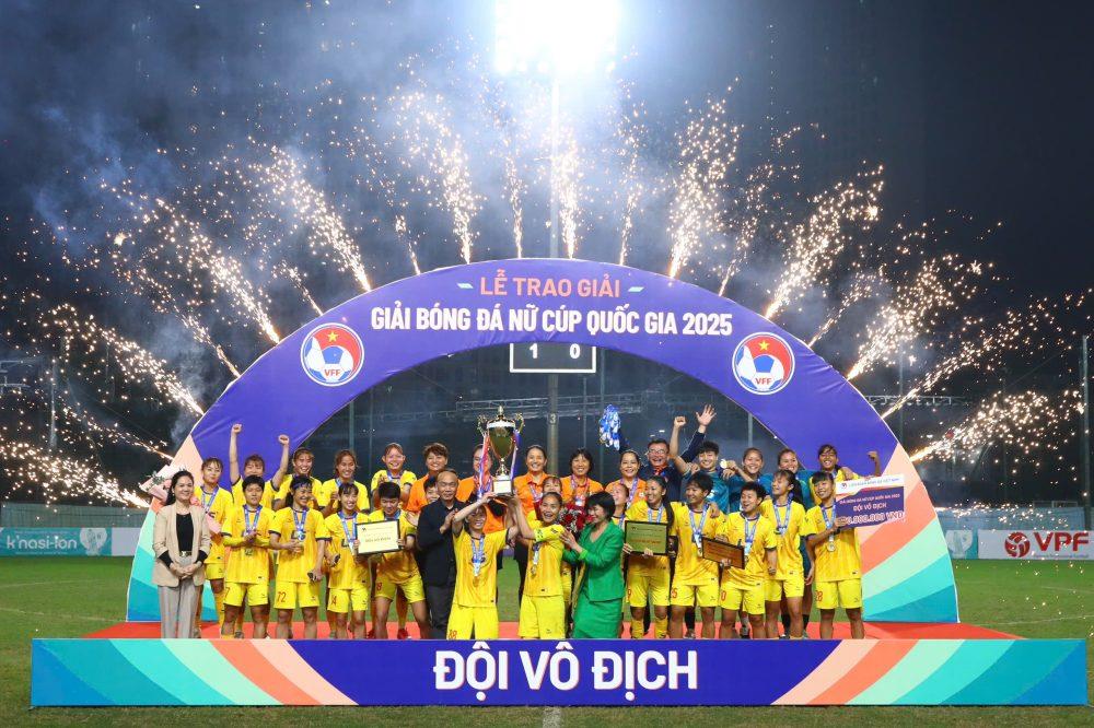 Nữ TPHCM là đội đương kim vô địch Cúp Quốc gia.