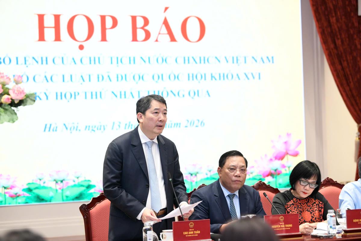 Thứ trưởng Bộ Tài chính Cao Anh Tuấn.