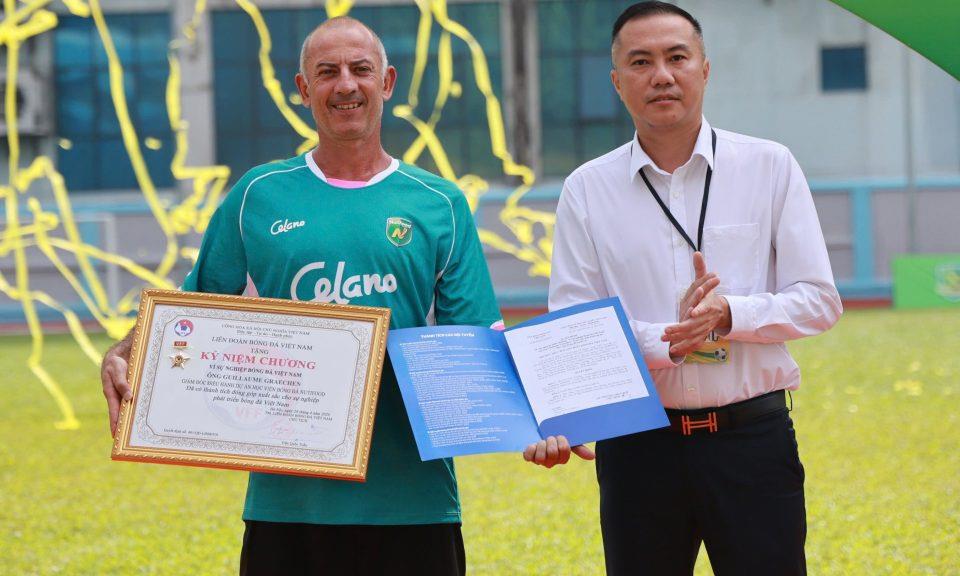 VFF tri ân "thầy Giôm"