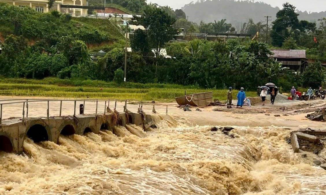 Đà Nẵng chủ động ứng phó mưa lớn, lốc, sét, mưa đá, sạt lở đất