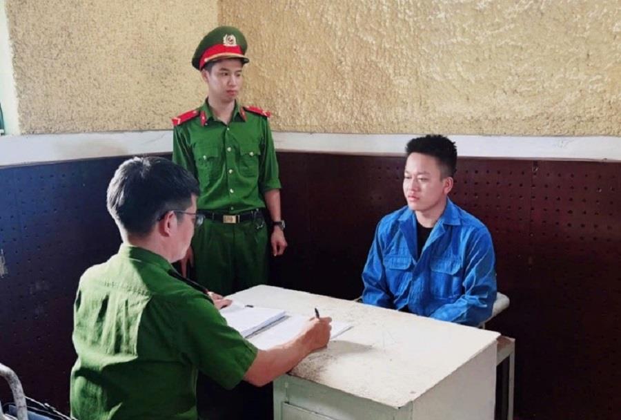 Cơ quan điều tra lấy lời khai Đặng Quốc Thanh.