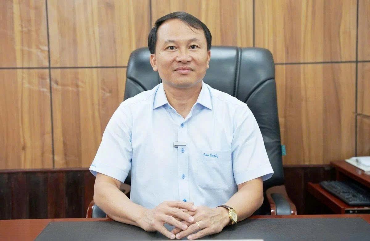 Nguyên Giám đốc Sở Nông nghiệp và Môi trường TP Huế bị điều về làm chuyên viên.
