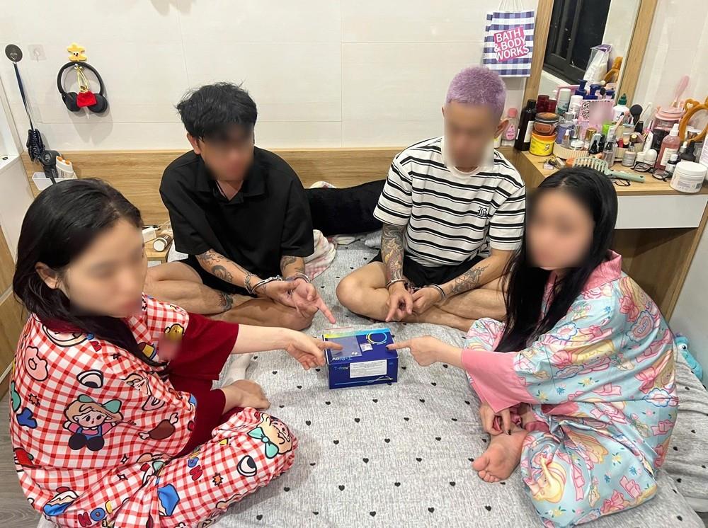 Các loại ma túy tổng hợp thế hệ mới như "nước vui", "cỏ Mỹ", tem giấy, "bùa lưỡi"… đang được "ngụy trang" tinh vi dưới dạng đồ uống, thực phẩm, thuốc lá điện tử để thu hút giới trẻ.