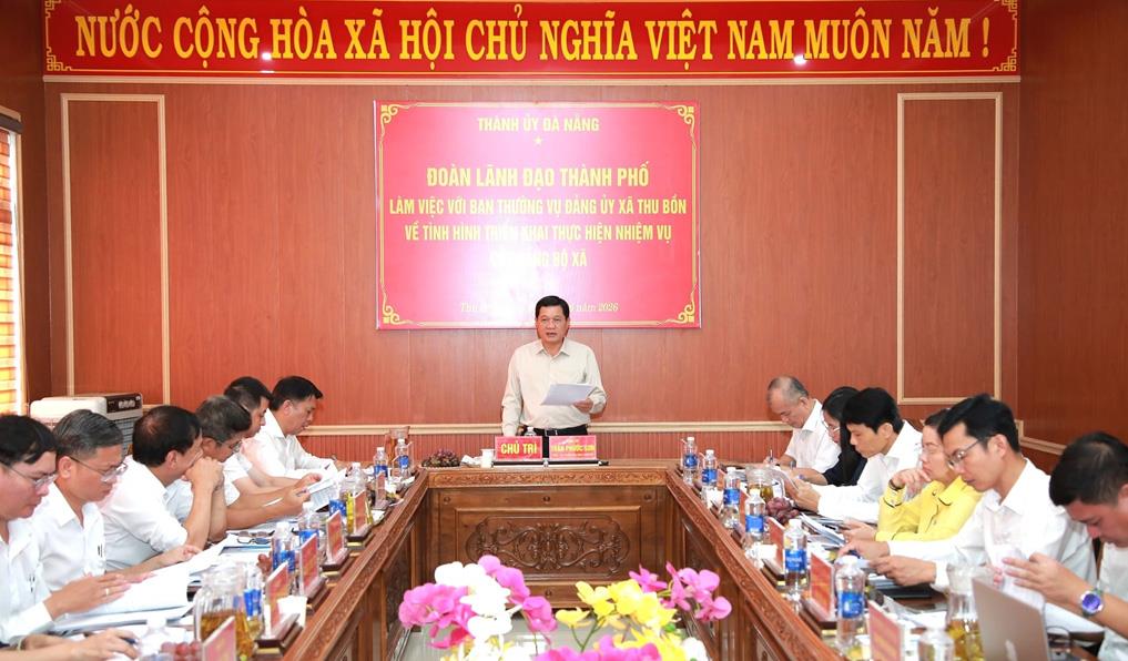 Phó Chủ tịch Thường trực HĐND thành phố Trần Phước Sơn chủ trì buổi làm việc.