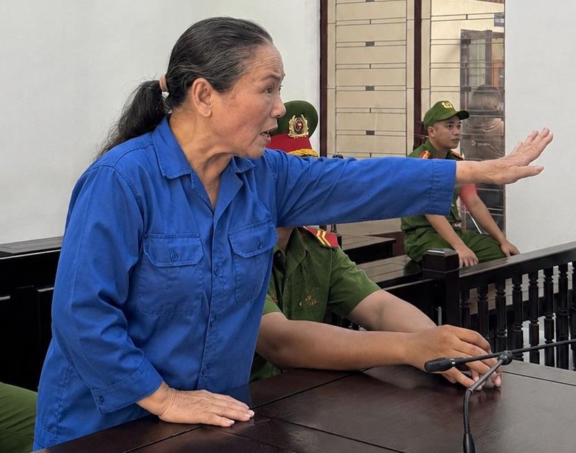 Bị cáo Lê Thị Kim Liên tại phiên tòa.