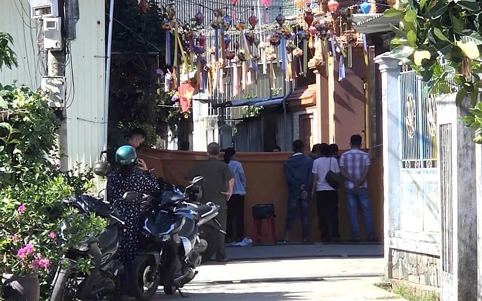 Điều tra vụ trẻ tử vong trước cổng chùa ở phường Nghĩa Lộ