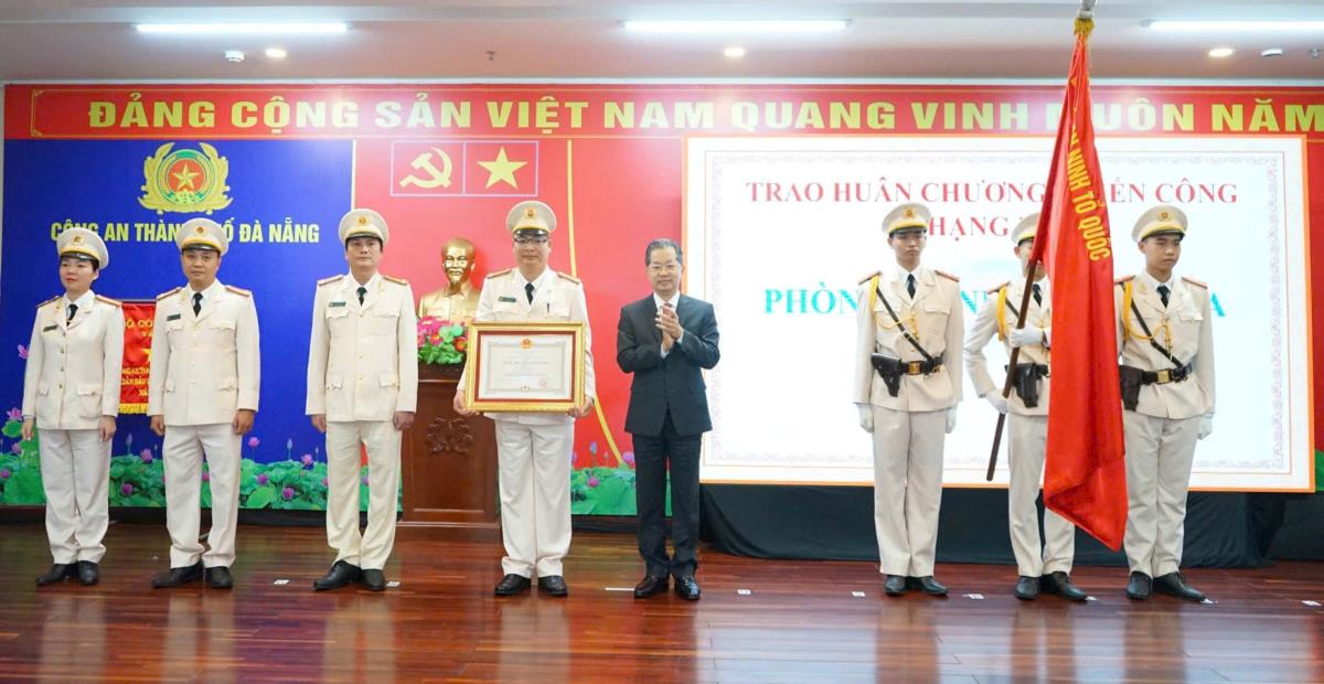 Viết tiếp bản hùng ca