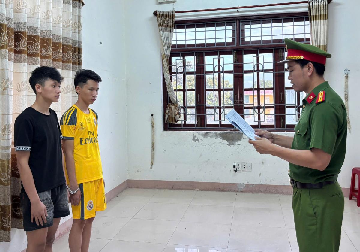 Khởi tố nhóm thanh thiếu niên gây rối trật tự công cộng