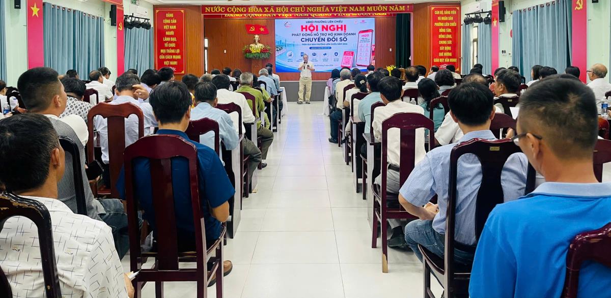 Hướng dẫn hộ kinh doanh các giải pháp hỗ trợ chuyển đổi số.