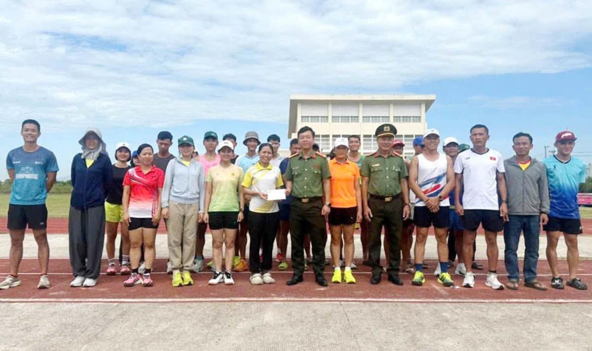 Lãnh đạo Công an TP Đà Nẵng động viên các đội tuyển tham dự Vòng chung kết Hội thao Bộ Công an