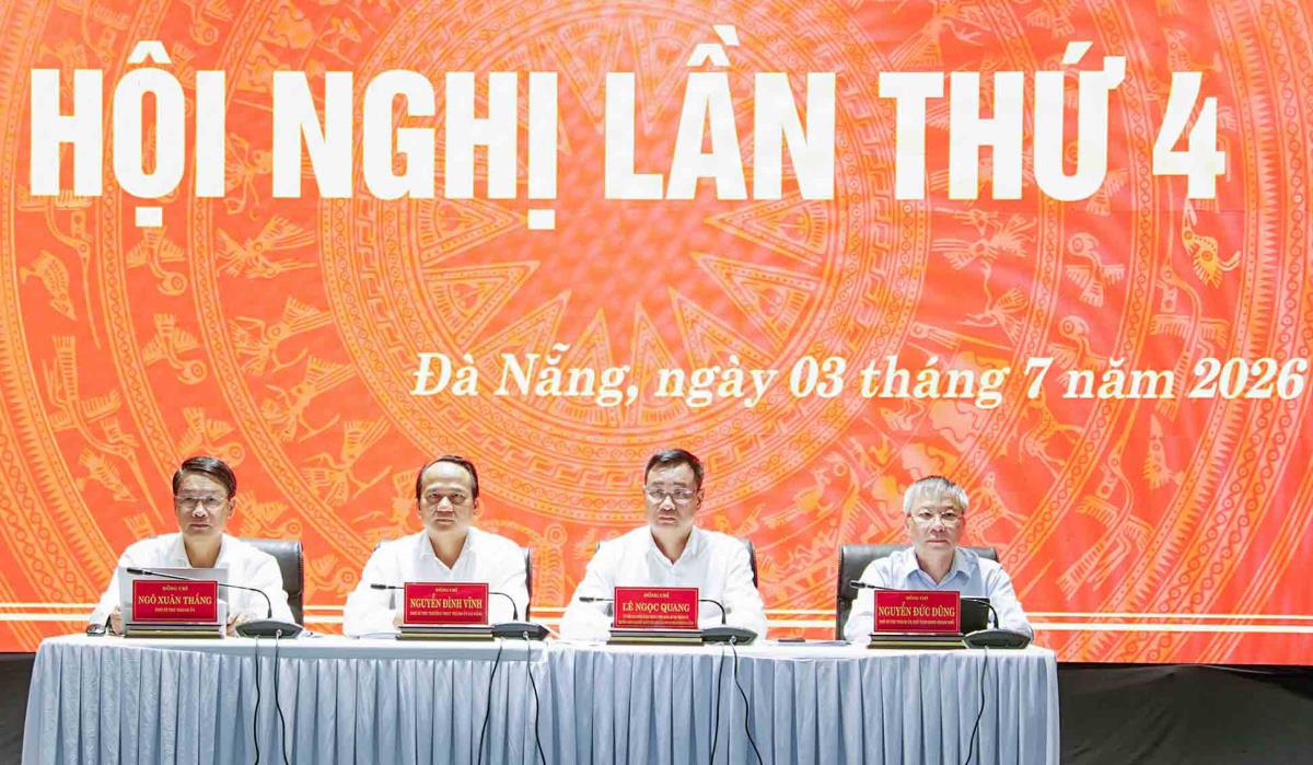 Các đại biểu dự hội nghị
