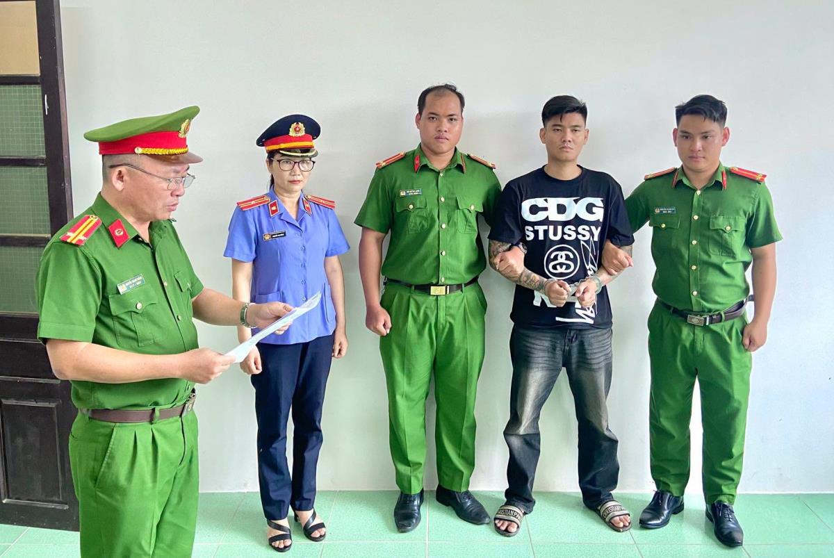 Cơ quan Công an khởi tố đối tượng Tấn.