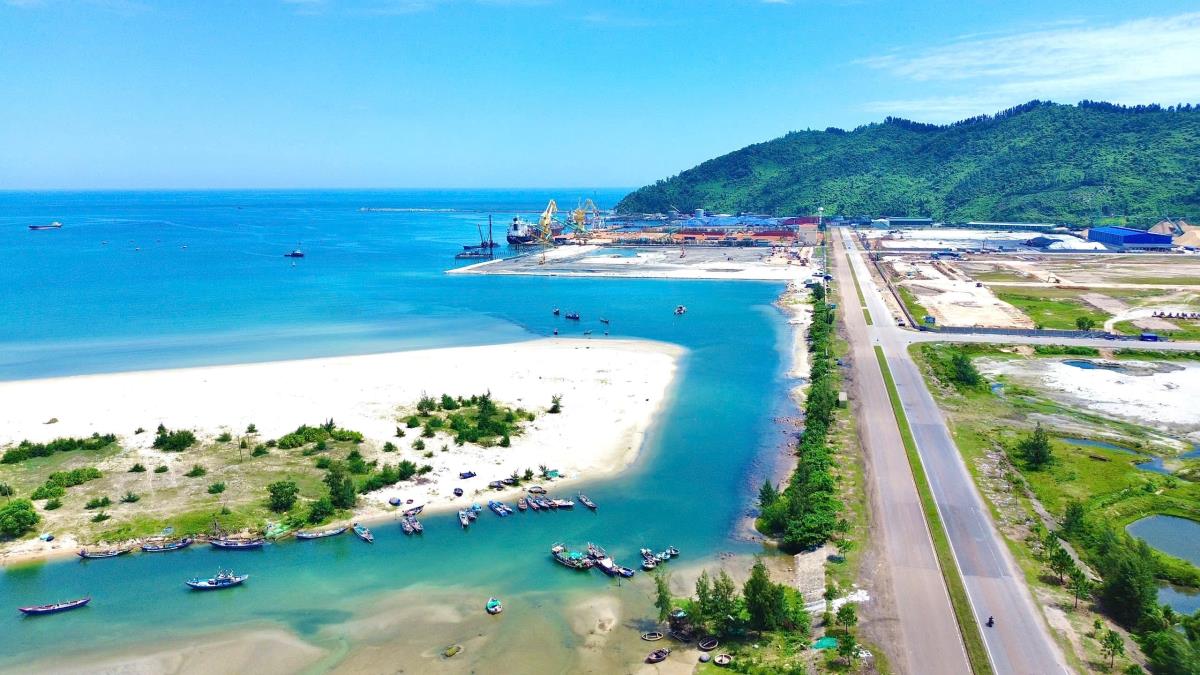 Khu kinh tế Chân Mây – Lăng Cô.