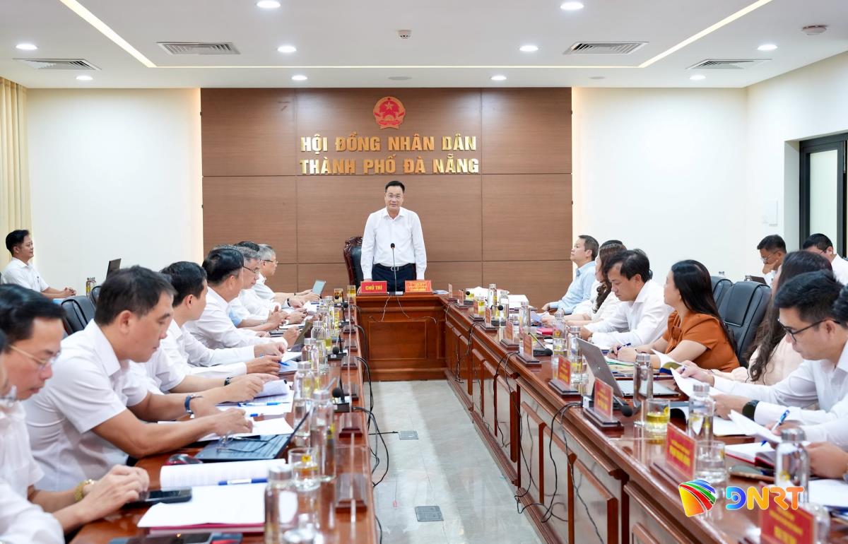 Lãnh đạo Thành ủy, UBND thành phố, Ban Nội chính Thành ủy, Ủy ban MTTQ Việt Nam thành phố cùng dự buổi làm việc. Ảnh: T.CÔNG