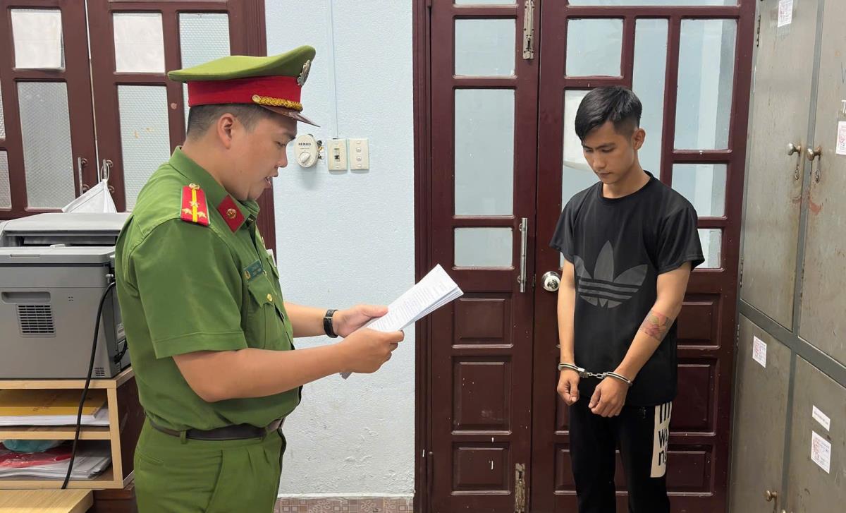 Cơ quan Công an bắt tạm giam đối tượng Nguyễn Thanh Tân và thu hồi xe máy tang vật vụ án.
