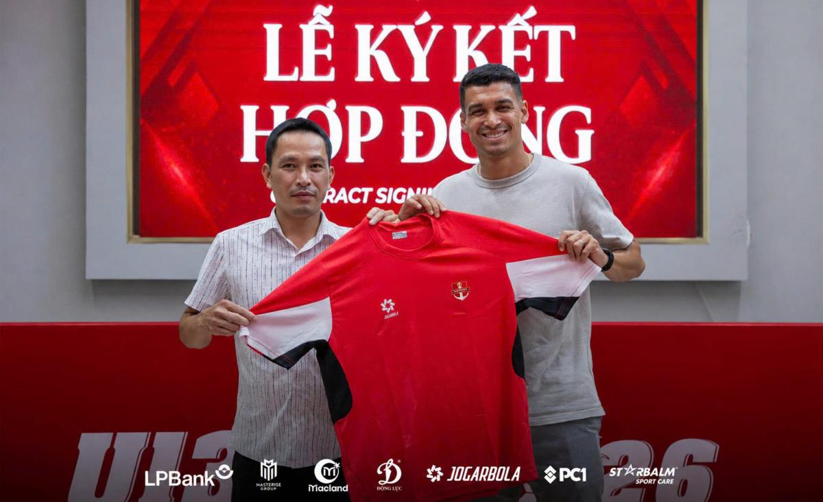 Romeu bất ngờ "quay xe".