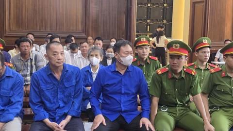 Các bị cáo tại toà