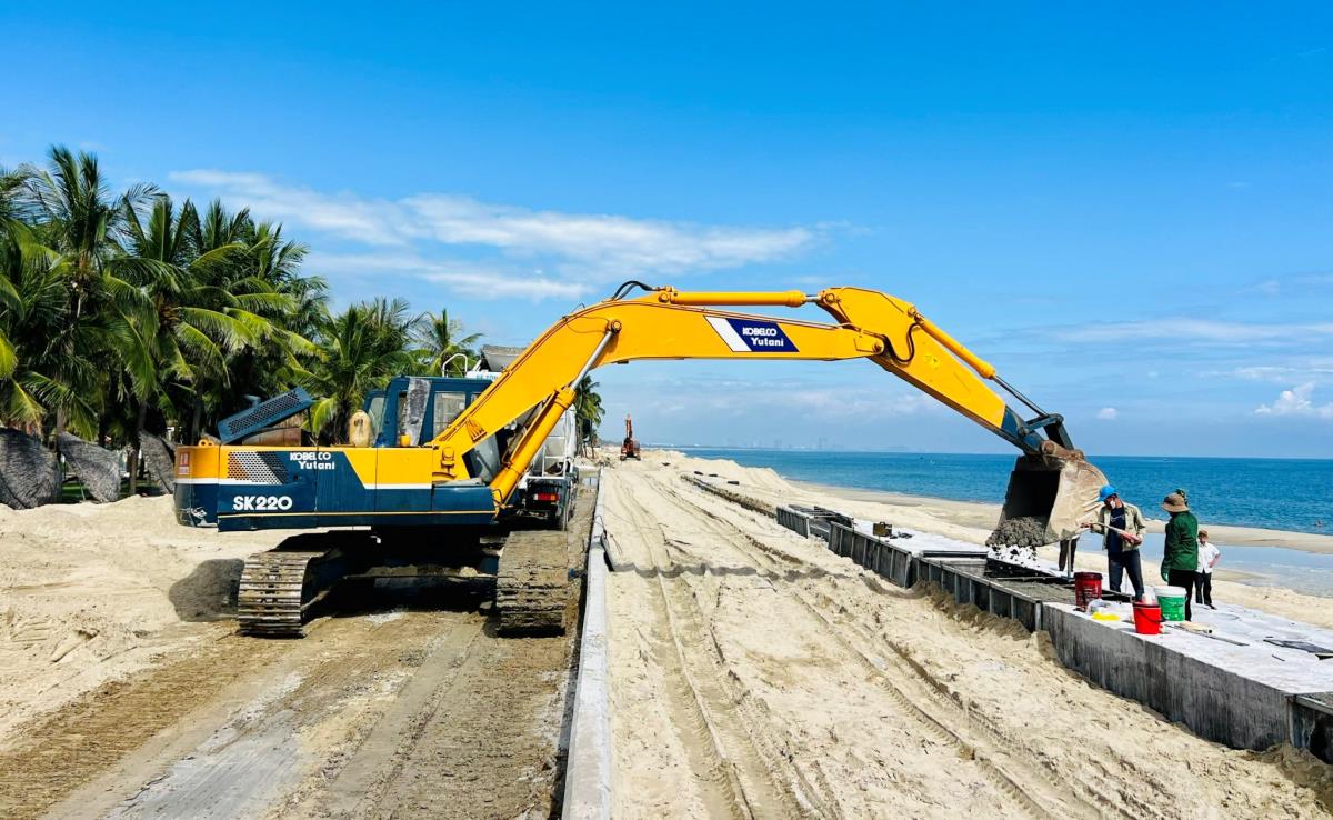 Đoạn kè An Lương chạy đua tiến độ hoàn thành cơ bản vào ngày 15-9.