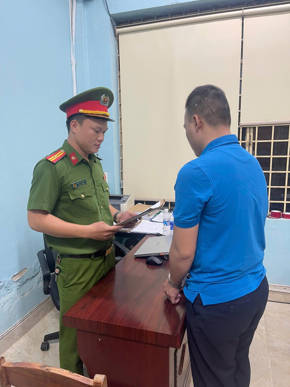 Đối tượng Phong bị khởi tố, bắt tạm giam.