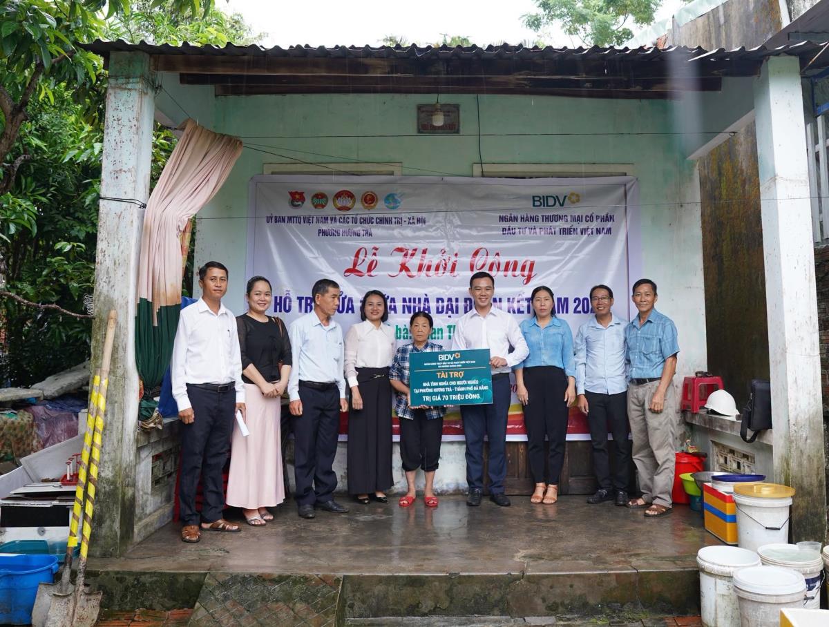 BIDV hỗ trợ 70 triệu đồng xây dựng nhà Đại đoàn kết cho gia đình bà Hà.